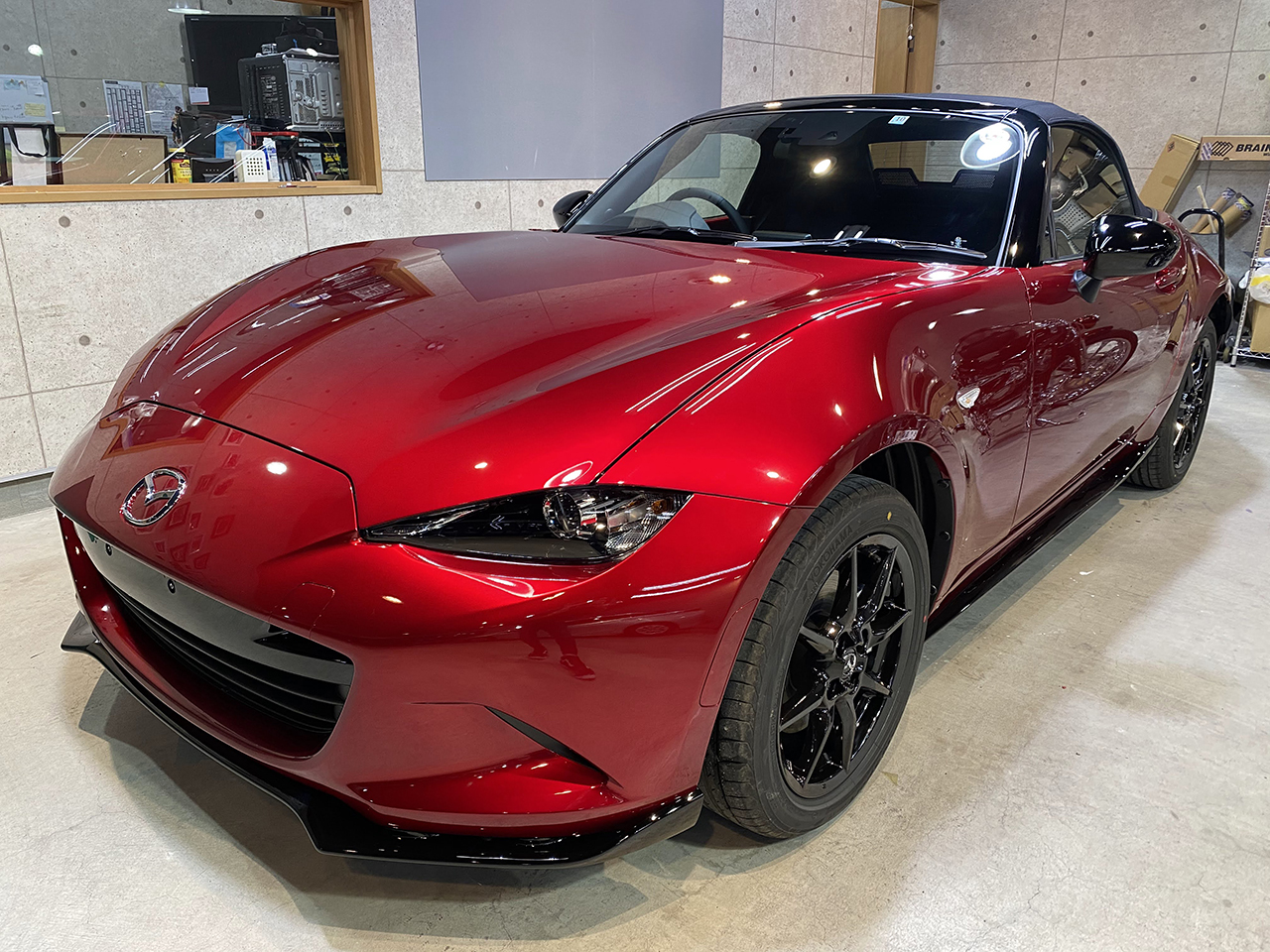 roadster_RED_002