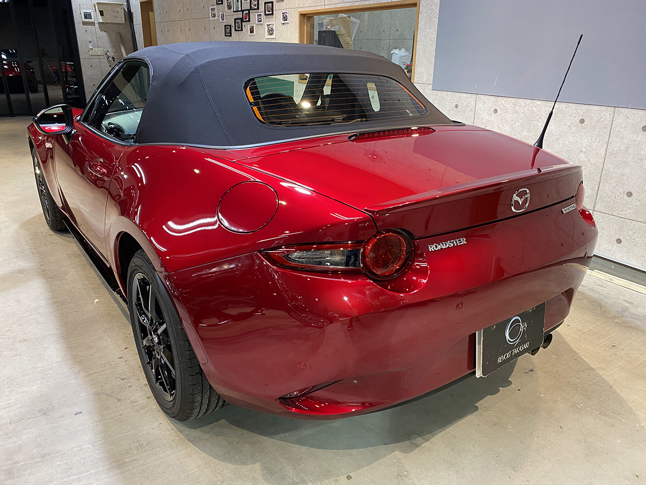 roadster_RED_004