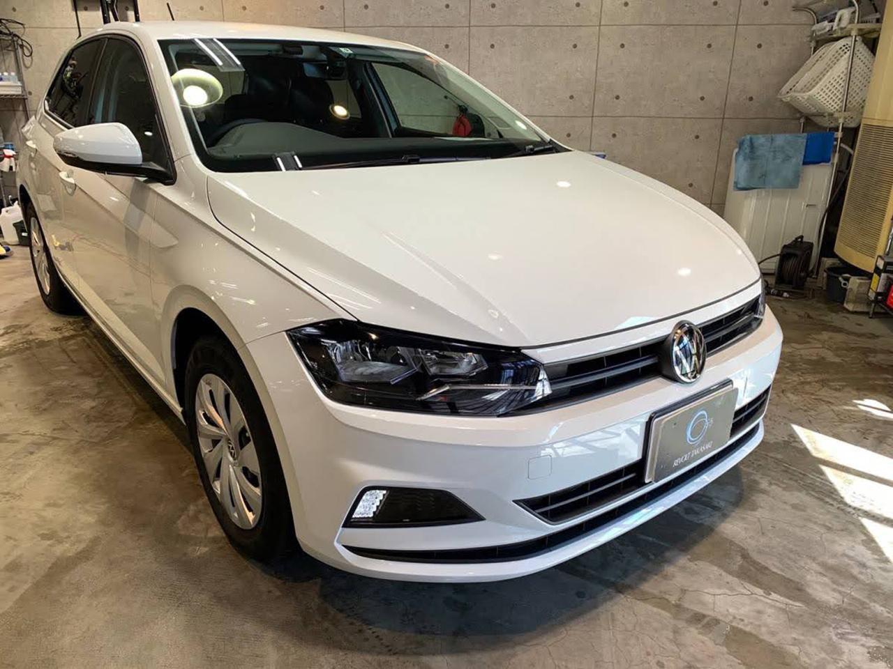 vw_POLO_white_001