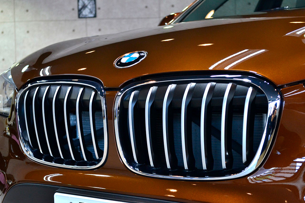 bmw_orange_004.jpg