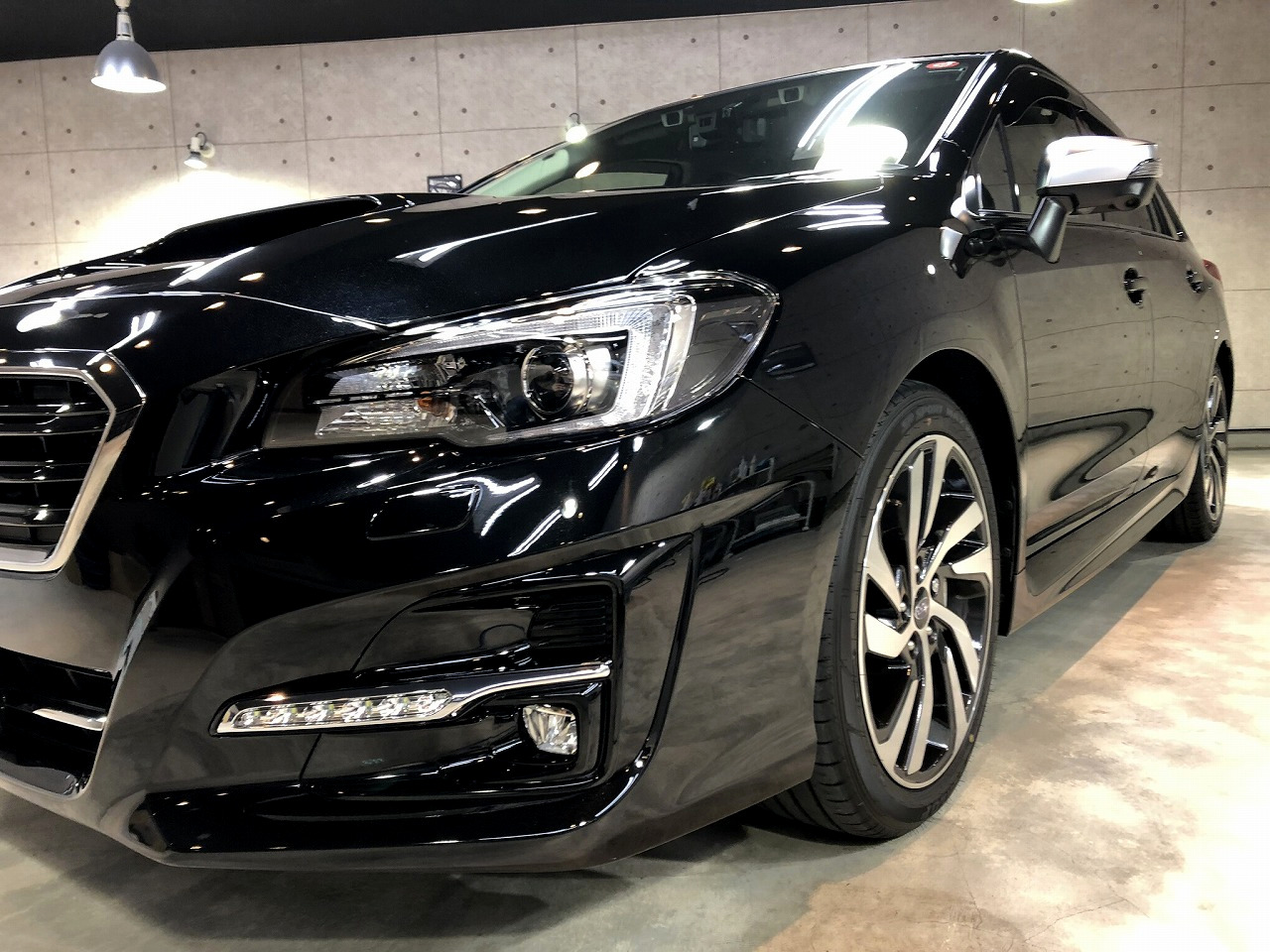 levorg_黒_004