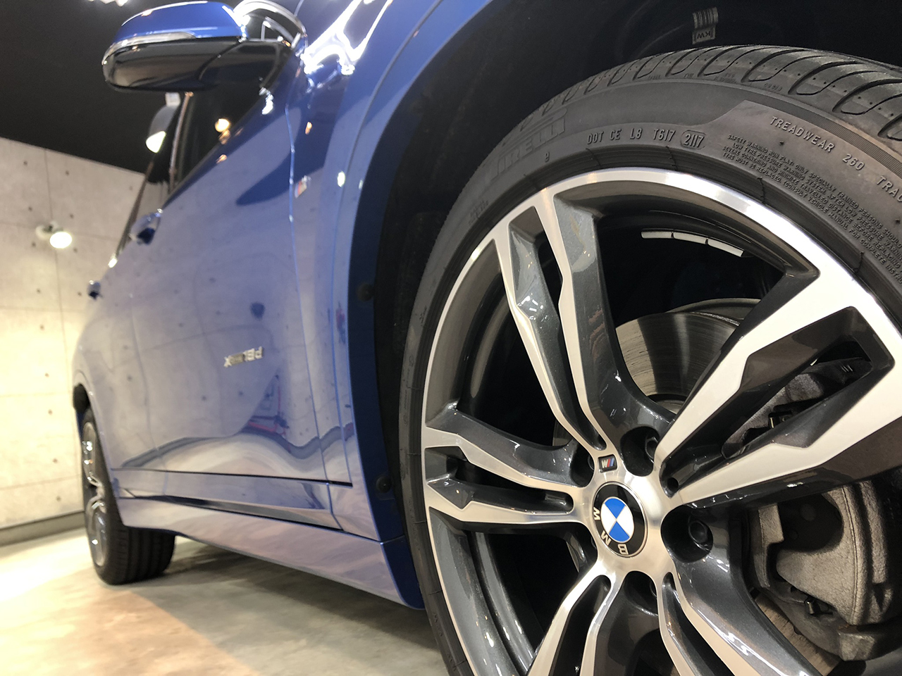 bmw_x1_blu_010