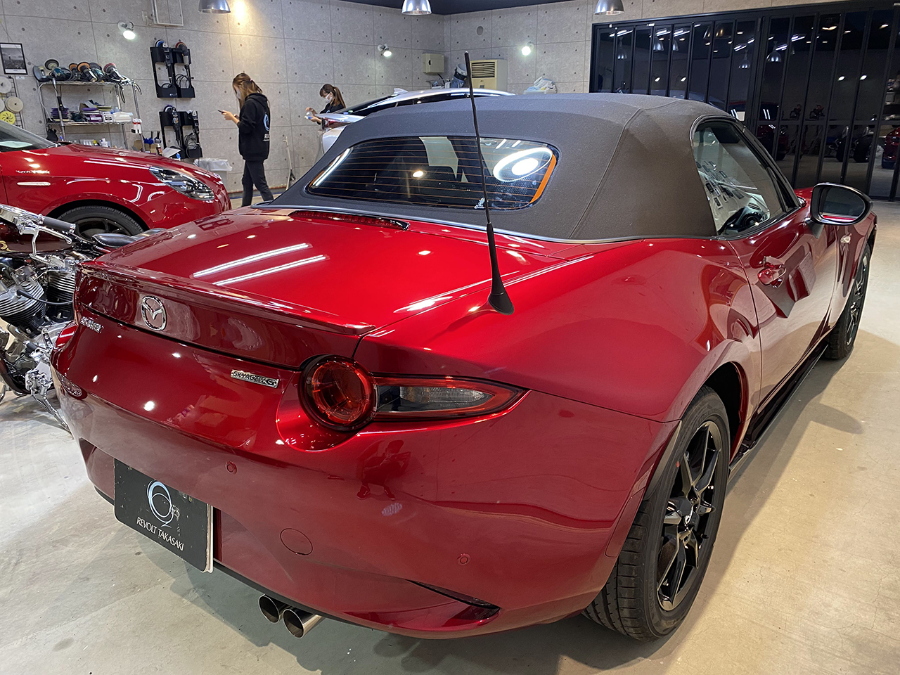 roadster_RED_005