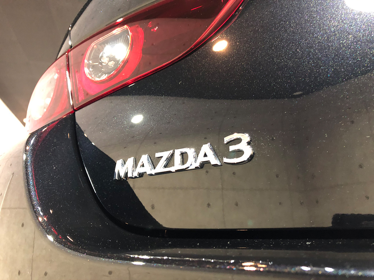 MAZDA3_bla_006