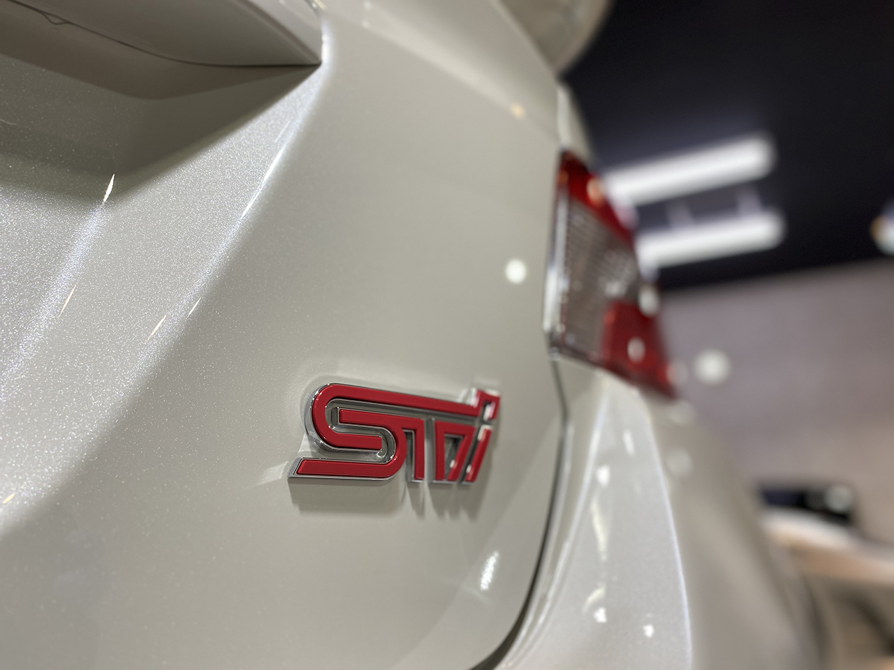 スバルWRX STI_白_007