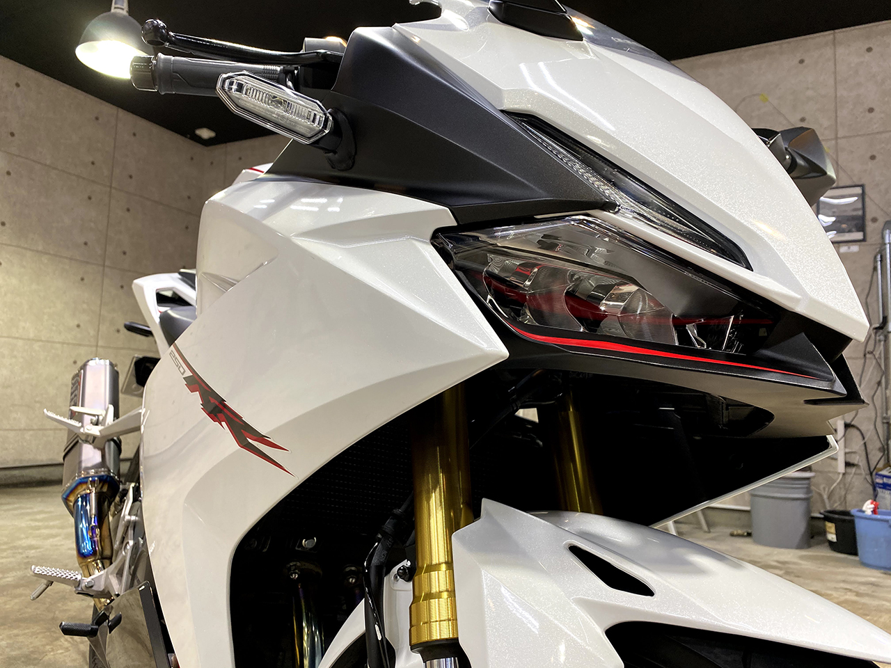 ホンダCBR_white_002